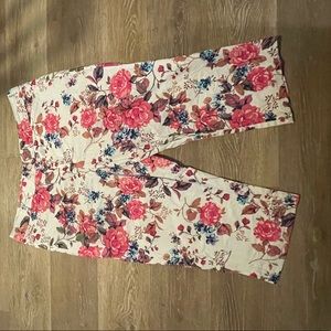 Floral capris size 18 St. John’s Bay